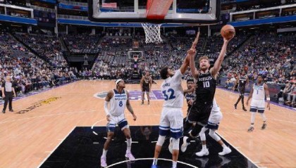 完美首秀！萨博尼斯提升即战力 国王将冲刺季后赛