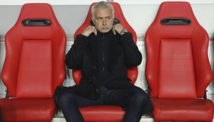 开云-穆帅谈裁判罚下奥塔门迪：或许罚下世界冠军能给他履历增光