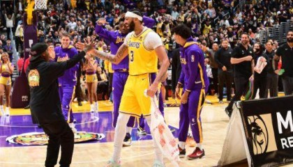 kaiyun-遭绝杀湖人输的不冤，教练和球员争相承担责任