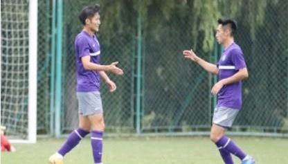 kaiyun体育-【热身赛】周通苏缘杰破门 津门虎3比2泰山U21梯队