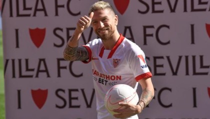 kaiyun-【观察】帕普与真蓝黑的“婚姻故事”，童话难容僭越