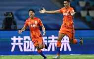 【中超】贾德松制胜球郑铮染红 泰山1比0浙江开门红