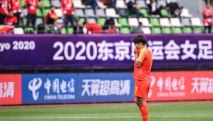 摧坚决胜！王霜力挽狂澜赛后落泪：跑也要跑死韩国