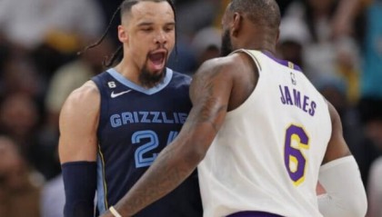 开云体育下载-硬汉3D还是口嗨小丑？转会市场将定义狄龙王朝命运