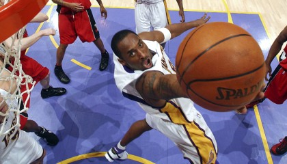 开云-科比81分20周年！猛龙前主帅回忆神迹：把战术试了个遍也没防住他