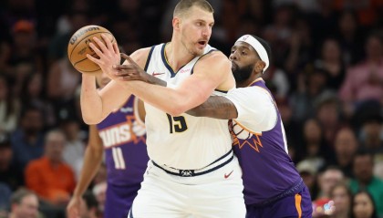 开云-约基奇23+17+17布克22+8错失绝杀 掘金险胜太阳